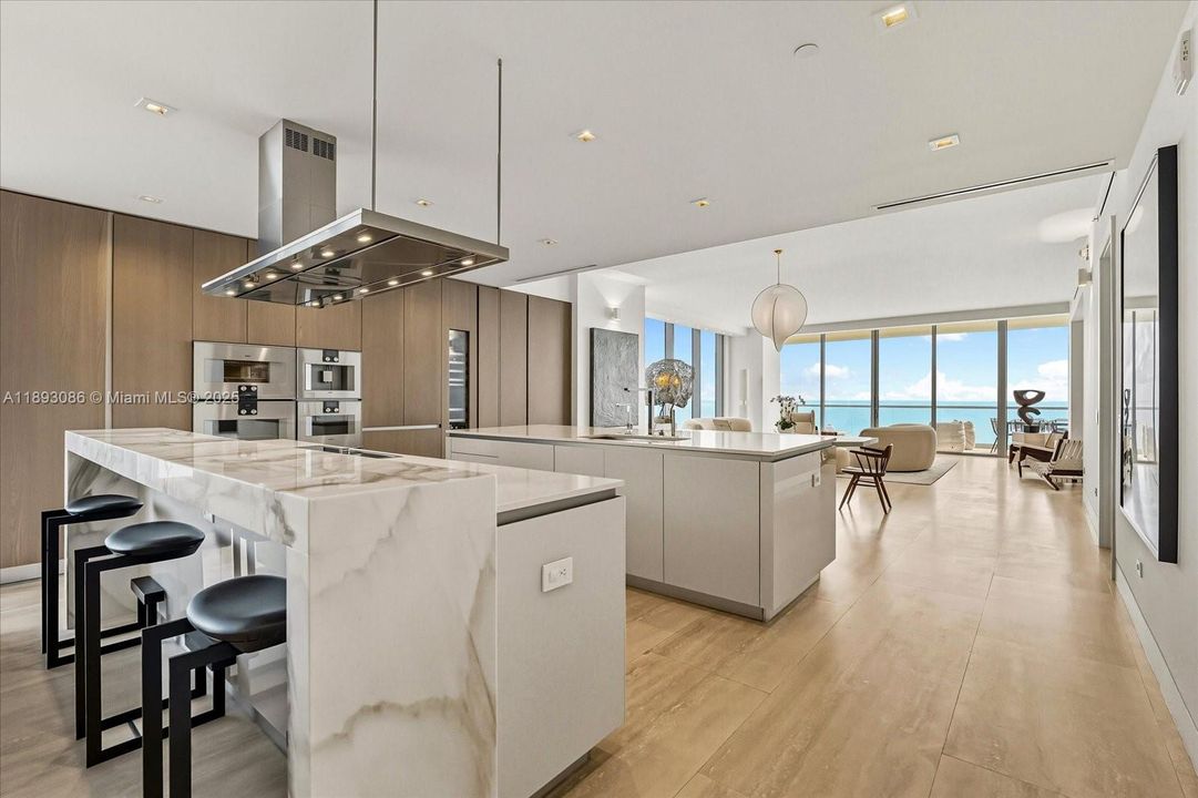 待售: $7,350,000 (4 贝兹, 5 浴室, 3625 平方英尺)