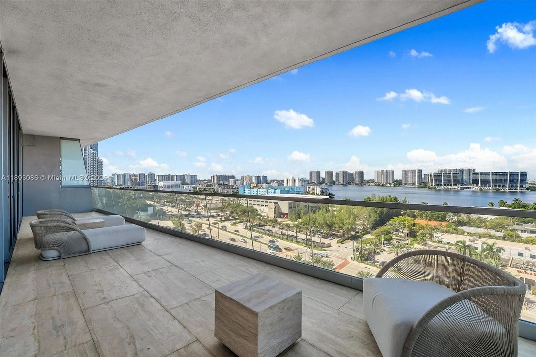 待售: $7,350,000 (4 贝兹, 5 浴室, 3625 平方英尺)