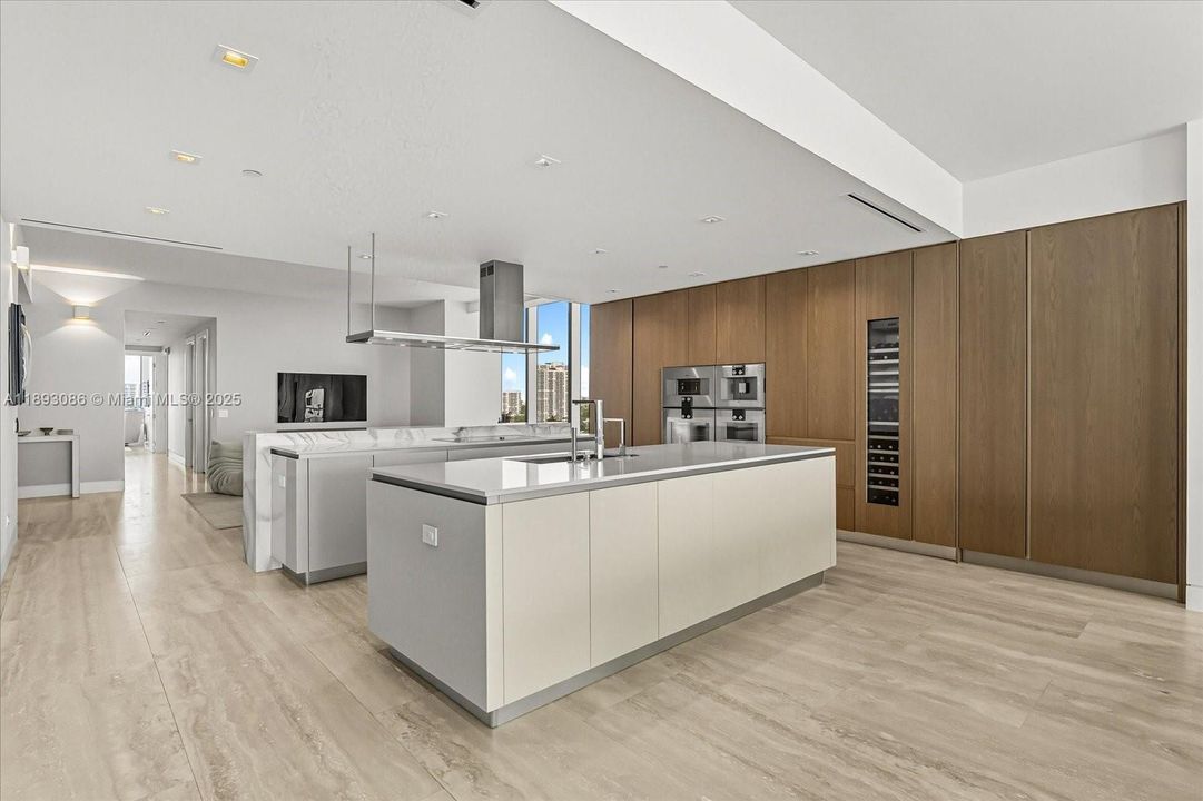 待售: $7,350,000 (4 贝兹, 5 浴室, 3625 平方英尺)