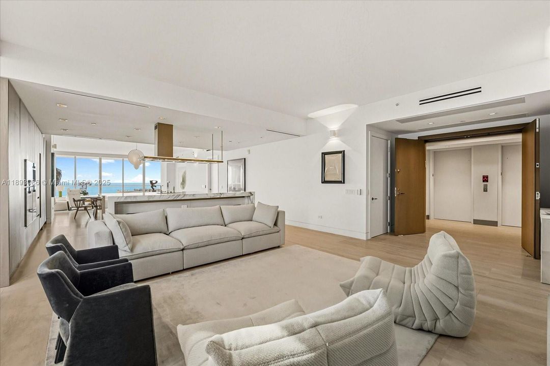 待售: $7,350,000 (4 贝兹, 5 浴室, 3625 平方英尺)