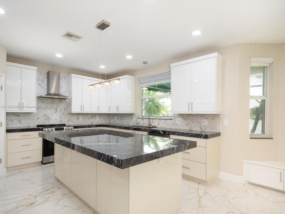 For Sale: $825,000 (4 beds, 3 baths, 3140 Square Feet)