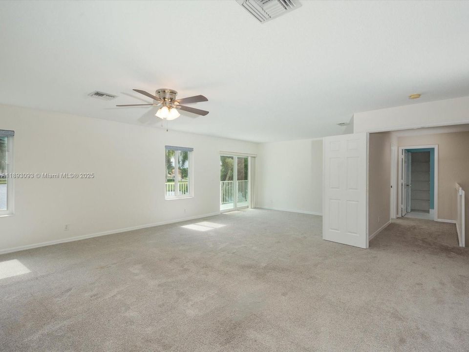 For Sale: $825,000 (4 beds, 3 baths, 3140 Square Feet)