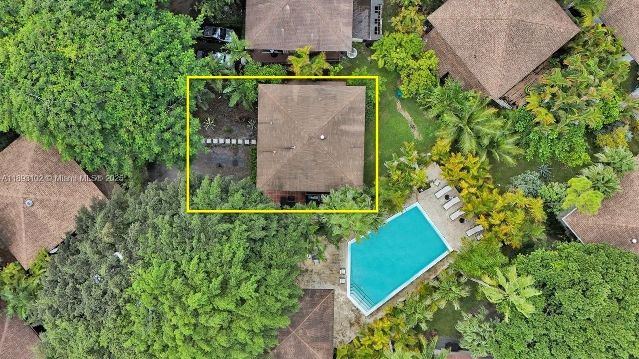 Active With Contract: $875,000 (3 beds, 3 baths, 2019 Square Feet)