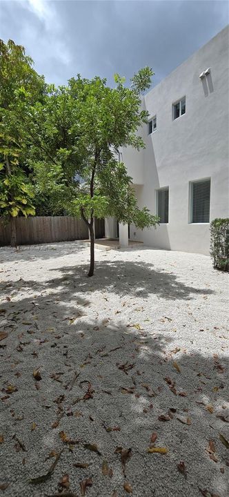 Недавно арендовано: $5,150 (3 спален, 3 ванн, 1857 Квадратных фут)