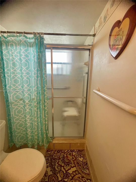 Под контрактом: $129,999 (2 спален, 2 ванн, 1025 Квадратных фут)