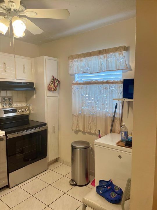 Под контрактом: $129,999 (2 спален, 2 ванн, 1025 Квадратных фут)