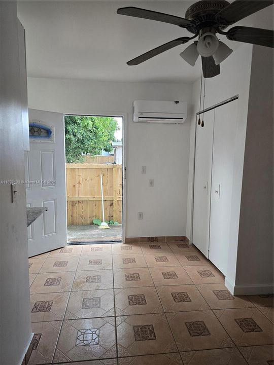 For Rent: $1,350 (1 beds, 1 baths, 0 Square Feet)