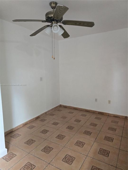 For Rent: $1,350 (1 beds, 1 baths, 0 Square Feet)