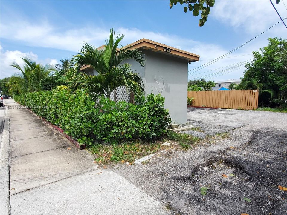 На продажу: $900,000 (0 спален, 0 ванн, 2120 Квадратных фут)