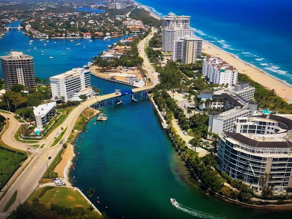 AERIAL V OF BOCA