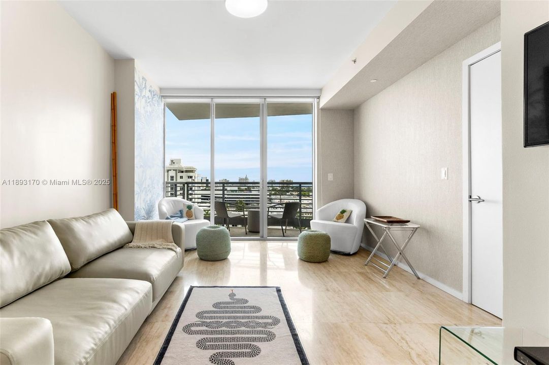 最近租的: $5,500 (1 贝兹, 1 浴室, 783 平方英尺)