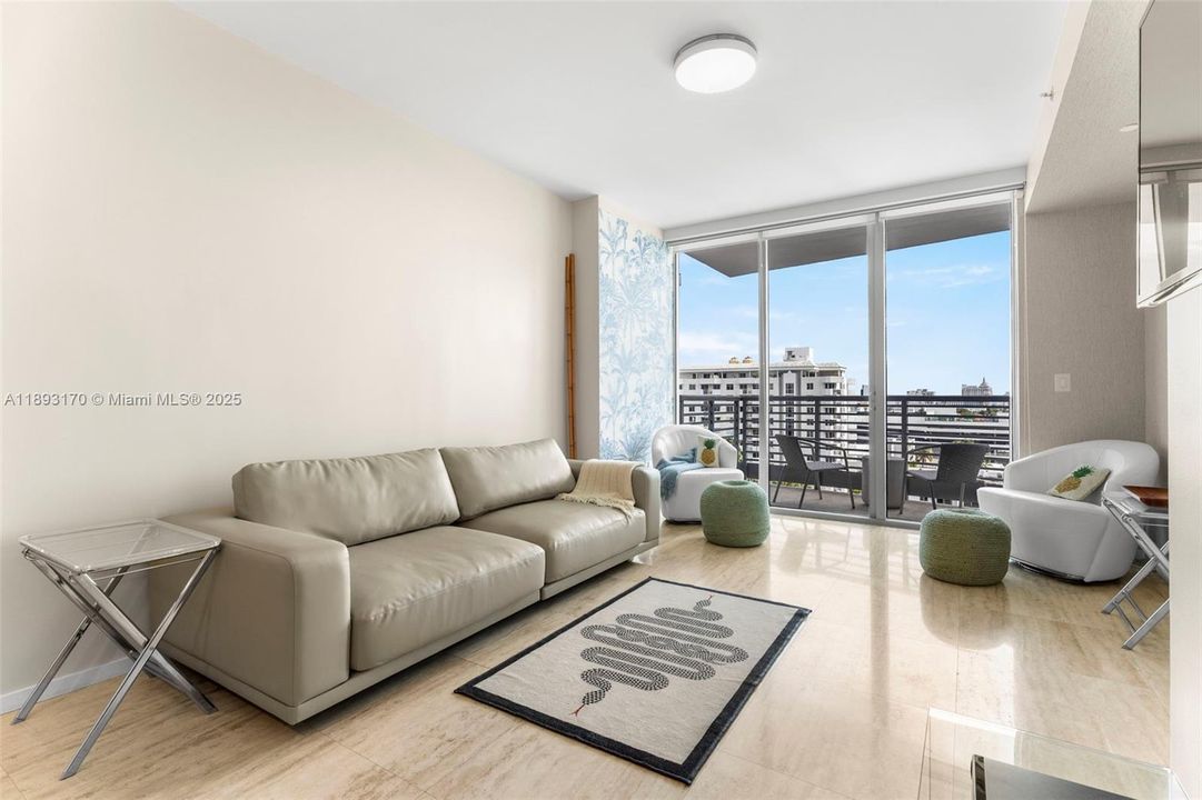 最近租的: $5,500 (1 贝兹, 1 浴室, 783 平方英尺)