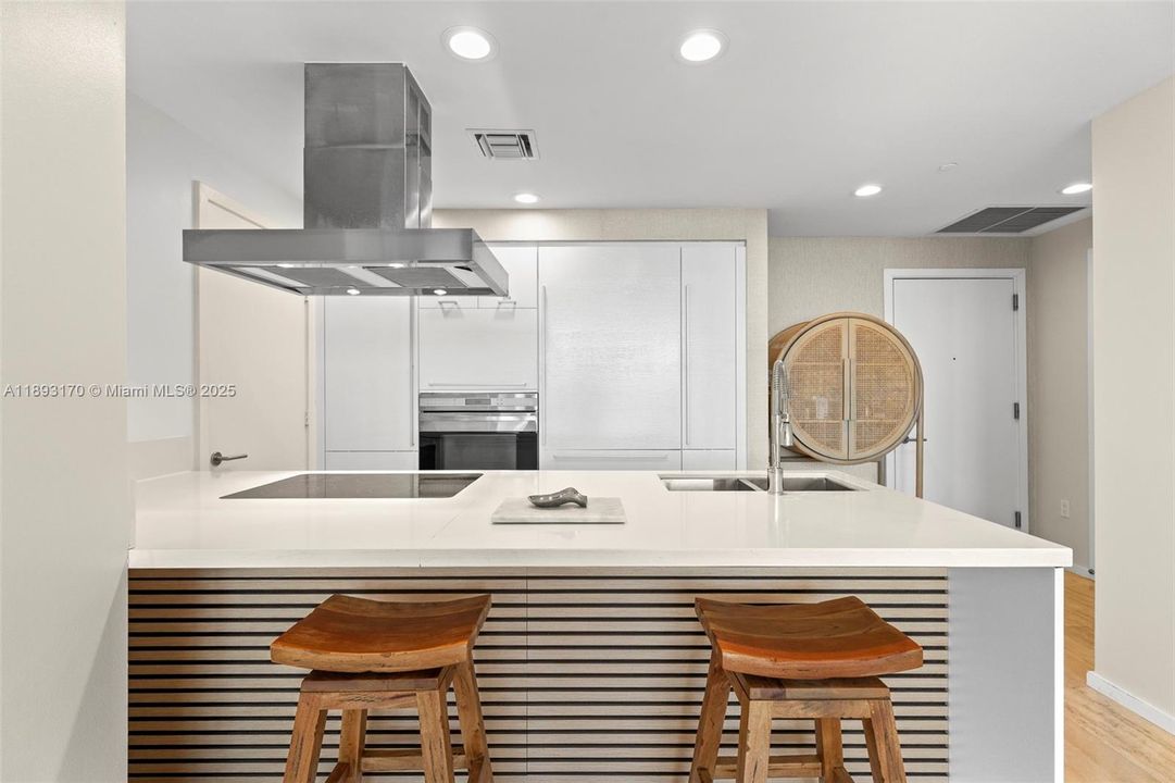 最近租的: $5,500 (1 贝兹, 1 浴室, 783 平方英尺)