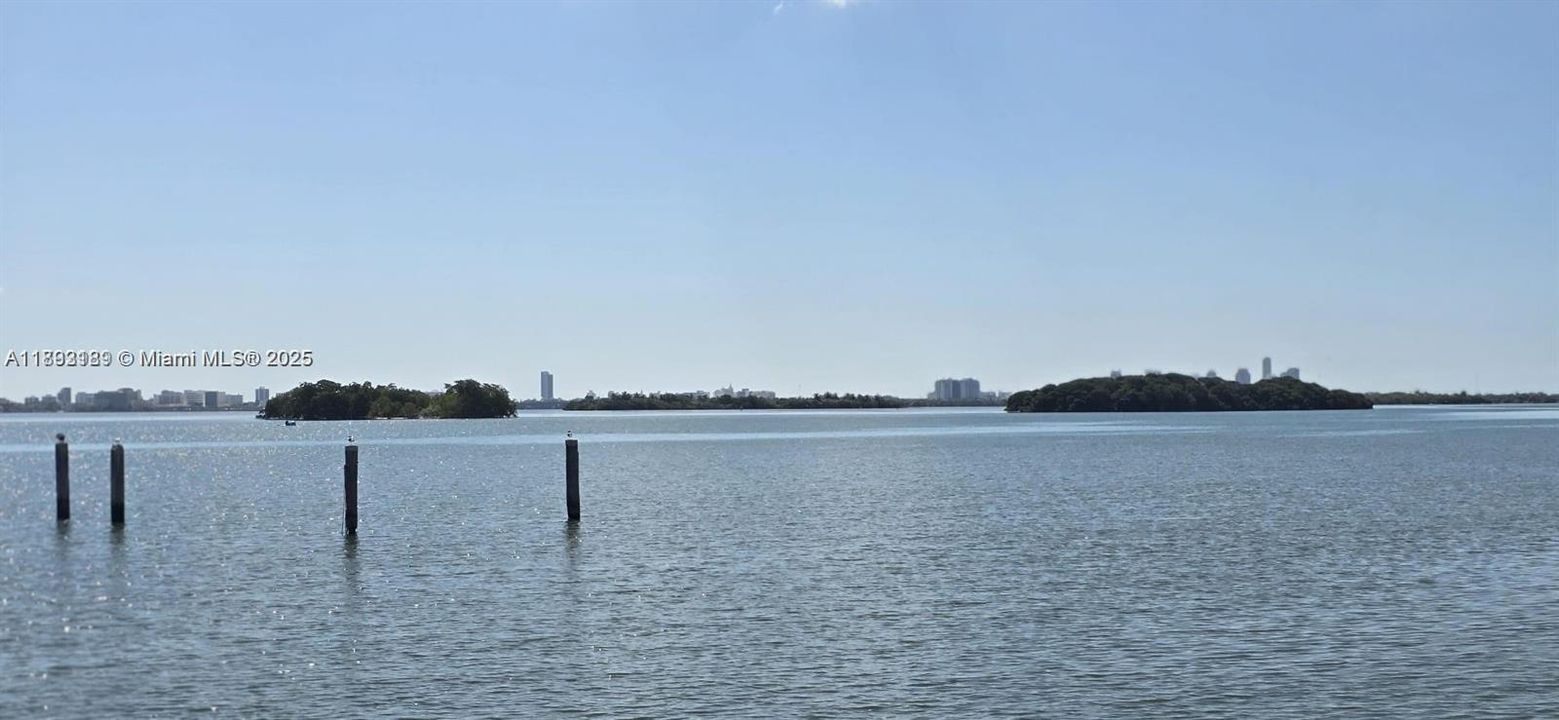 待售: $340,000 (1 贝兹, 1 浴室, 775 平方英尺)