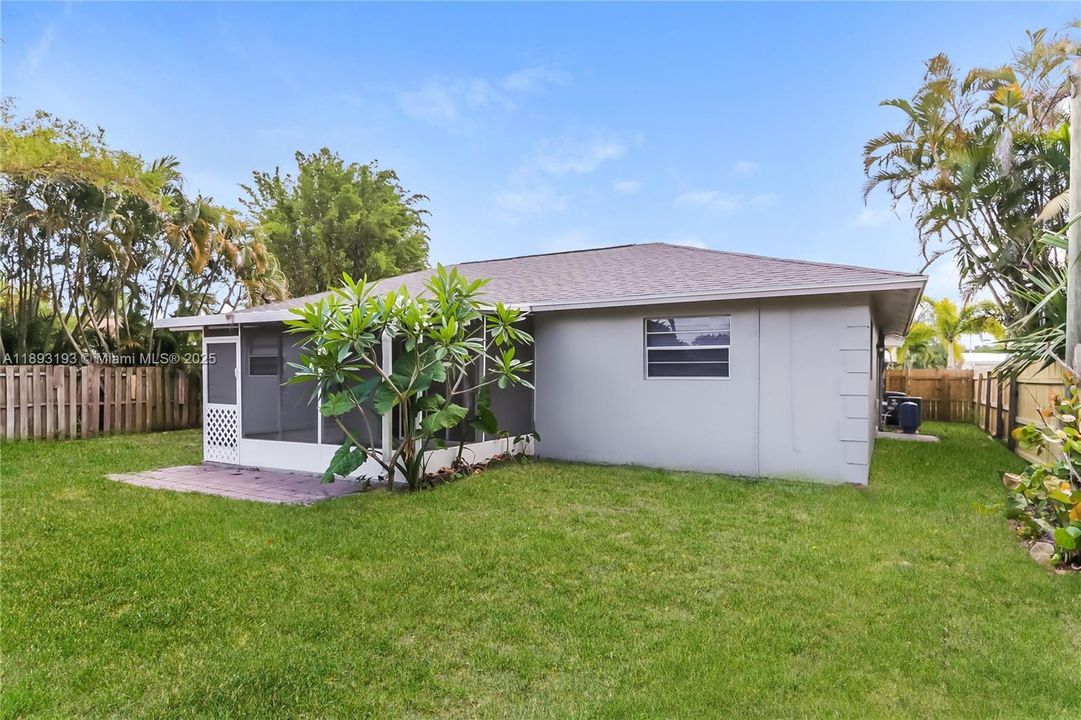 Recently Rented: $2,495 (3 beds, 2 baths, 1514 Square Feet)