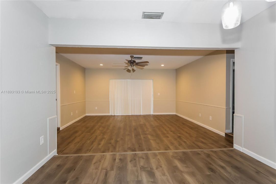 Recently Rented: $2,495 (3 beds, 2 baths, 1514 Square Feet)