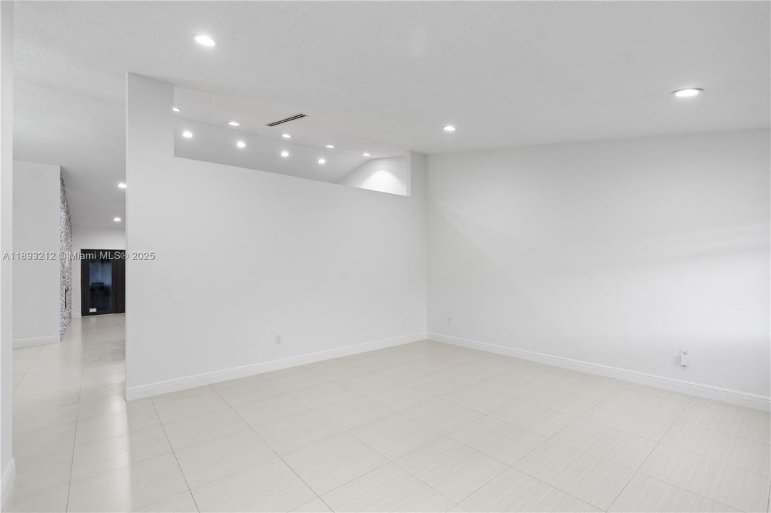 Active With Contract: $1,100,000 (4 beds, 3 baths, 1890 Square Feet)