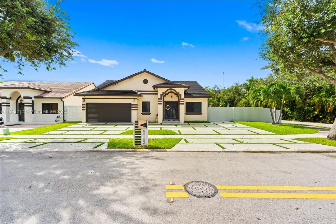 Active With Contract: $1,100,000 (4 beds, 3 baths, 1890 Square Feet)