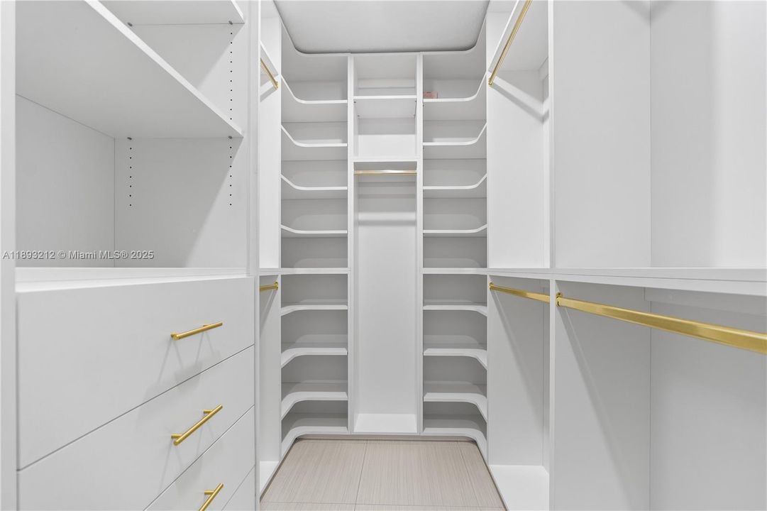 Active With Contract: $1,100,000 (4 beds, 3 baths, 1890 Square Feet)