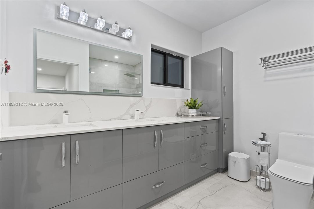 Active With Contract: $1,100,000 (4 beds, 3 baths, 1890 Square Feet)