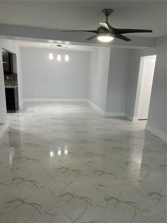 Recently Sold: $270,000 (3 beds, 1 baths, 952 Square Feet)