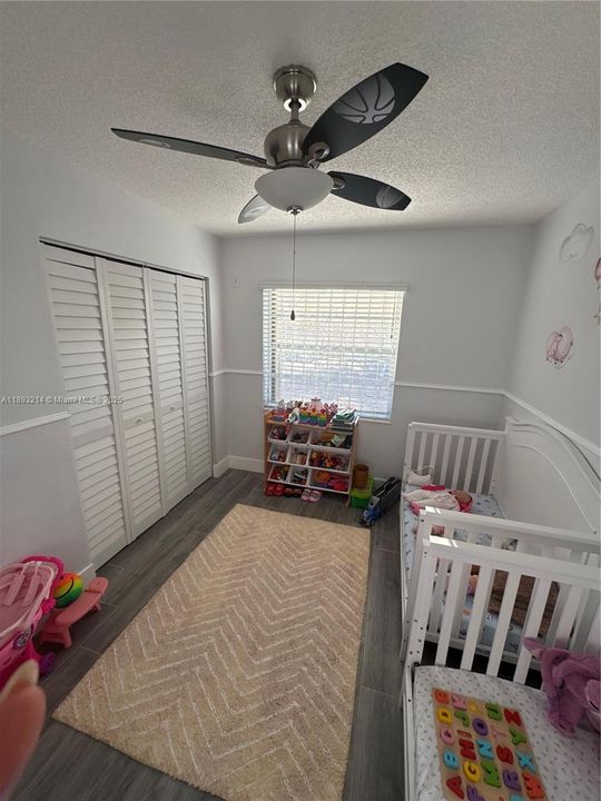 Recently Sold: $270,000 (3 beds, 1 baths, 952 Square Feet)