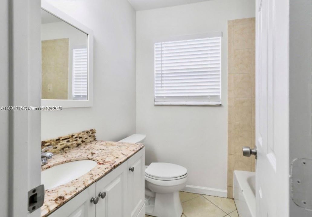 Active With Contract: $2,700 (3 beds, 1 baths, 1360 Square Feet)