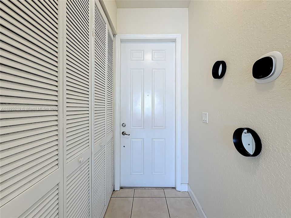 待售: $225,000 (3 贝兹, 2 浴室, 1151 平方英尺)