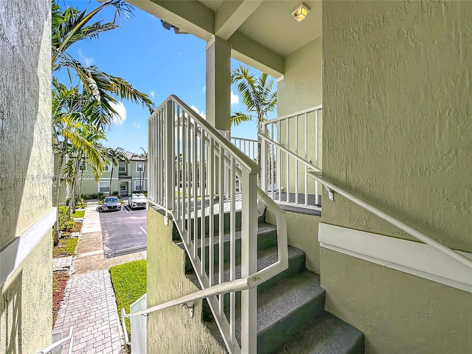 待售: $225,000 (3 贝兹, 2 浴室, 1151 平方英尺)