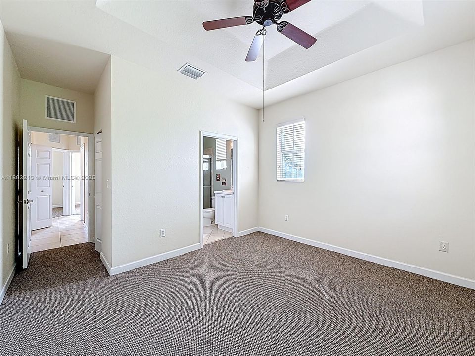 待售: $225,000 (3 贝兹, 2 浴室, 1151 平方英尺)