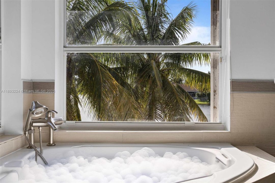 For Rent: $9,500 (5 beds, 4 baths, 3979 Square Feet)