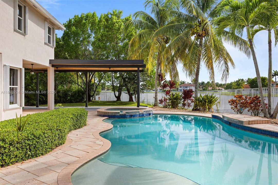 For Rent: $9,500 (5 beds, 4 baths, 3979 Square Feet)