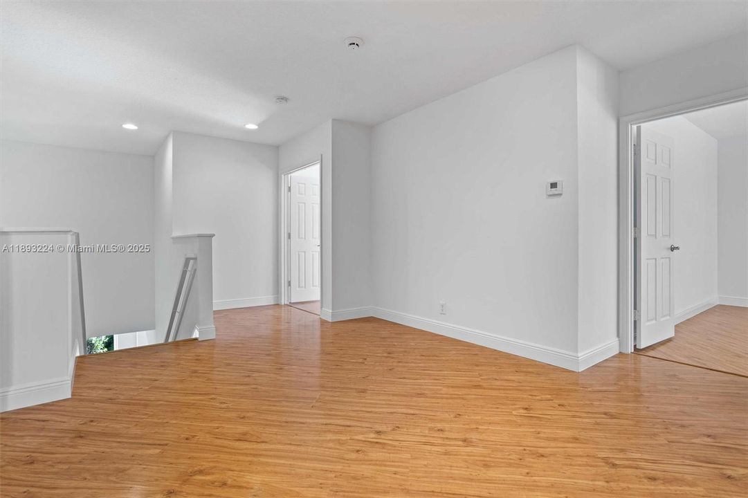 For Rent: $9,500 (5 beds, 4 baths, 3979 Square Feet)