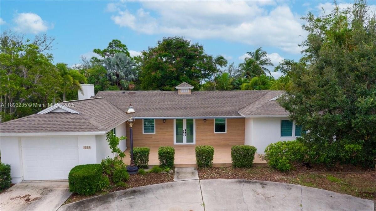 For Sale: $1,049,900 (3 beds, 3 baths, 0 Square Feet)