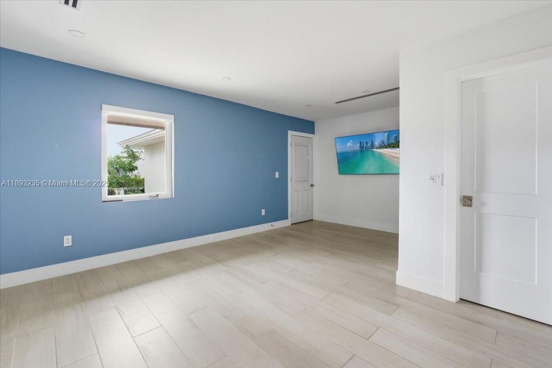 For Sale: $1,049,900 (3 beds, 3 baths, 0 Square Feet)