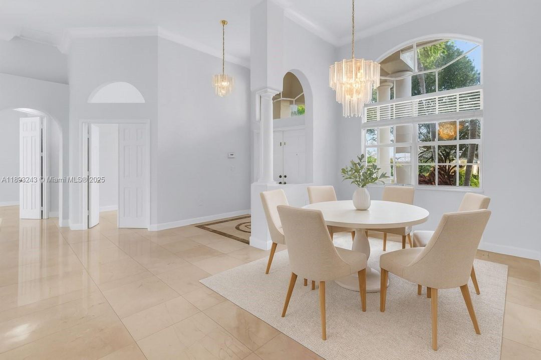 В аренду: $5,500 (5 спален, 3 ванн, 2829 Квадратных фут)