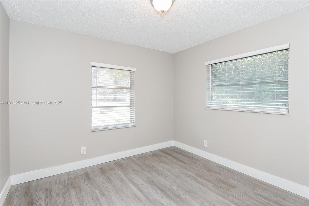 最近租的: $3,695 (4 贝兹, 2 浴室, 2174 平方英尺)