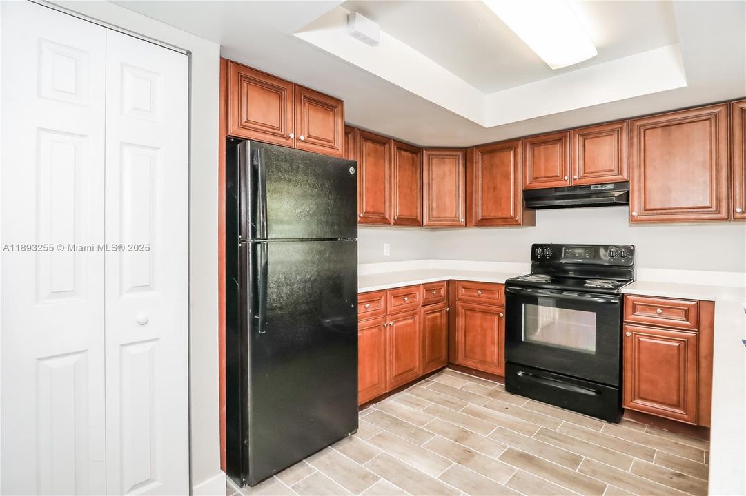 最近租的: $3,695 (4 贝兹, 2 浴室, 2174 平方英尺)