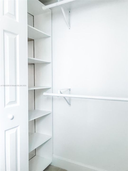 Под контрактом: $3,075 (2 спален, 2 ванн, 948 Квадратных фут)