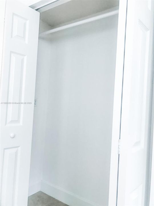 Под контрактом: $3,075 (2 спален, 2 ванн, 948 Квадратных фут)