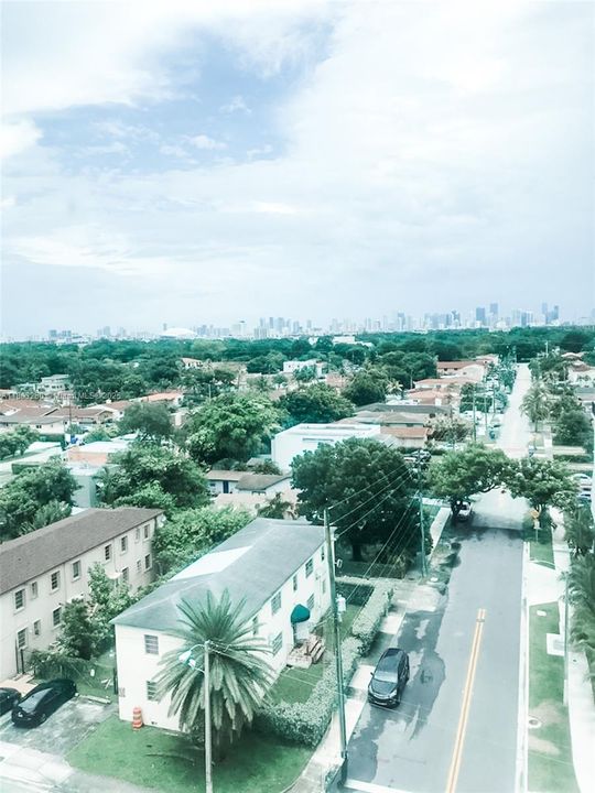 Под контрактом: $3,075 (2 спален, 2 ванн, 948 Квадратных фут)