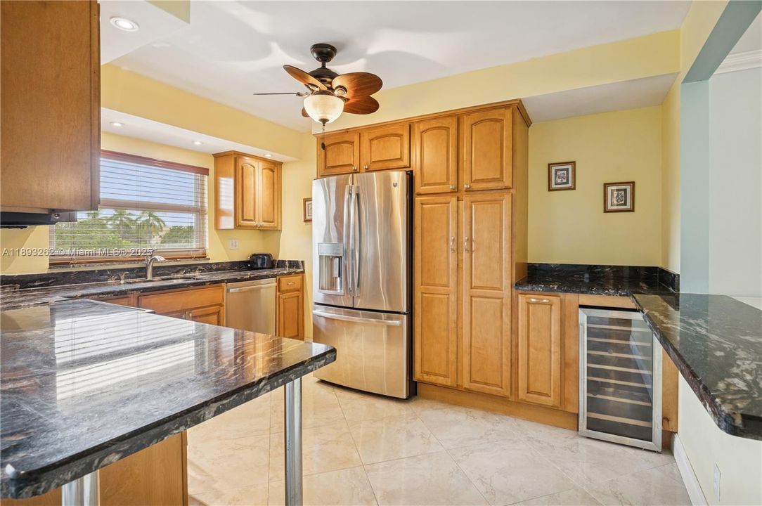 Active With Contract: $149,000 (2 beds, 2 baths, 1030 Square Feet)