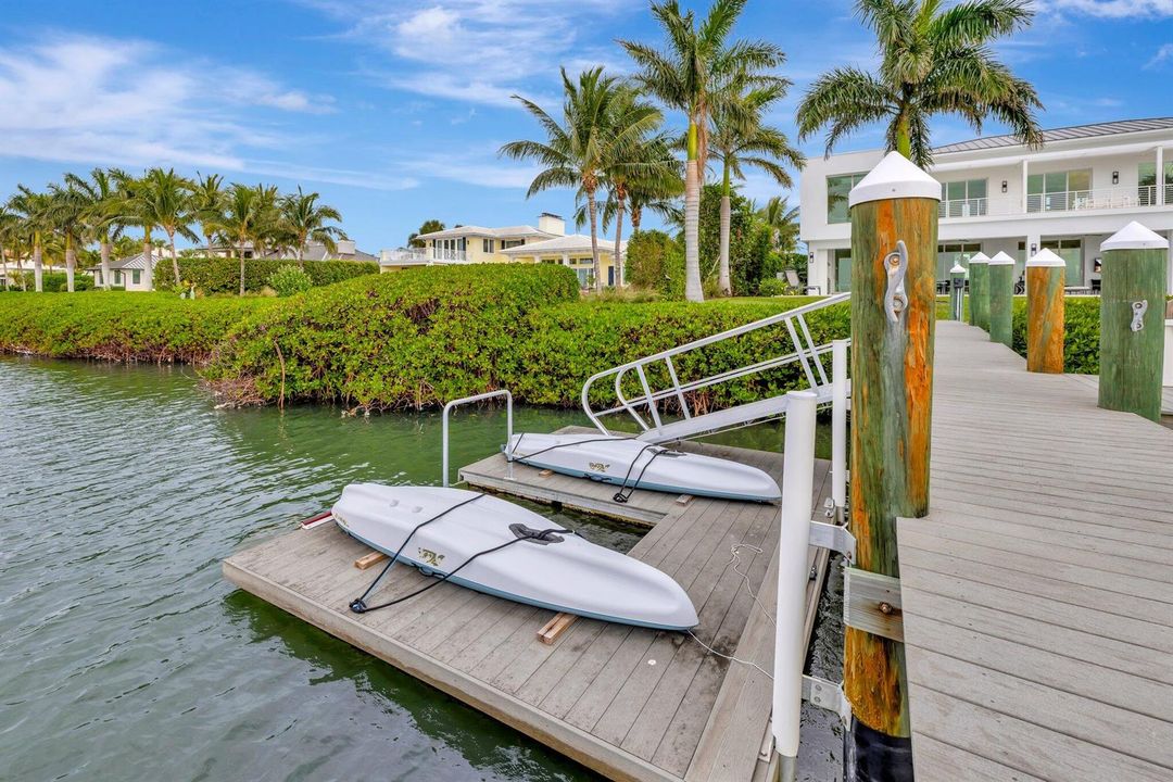 Dock