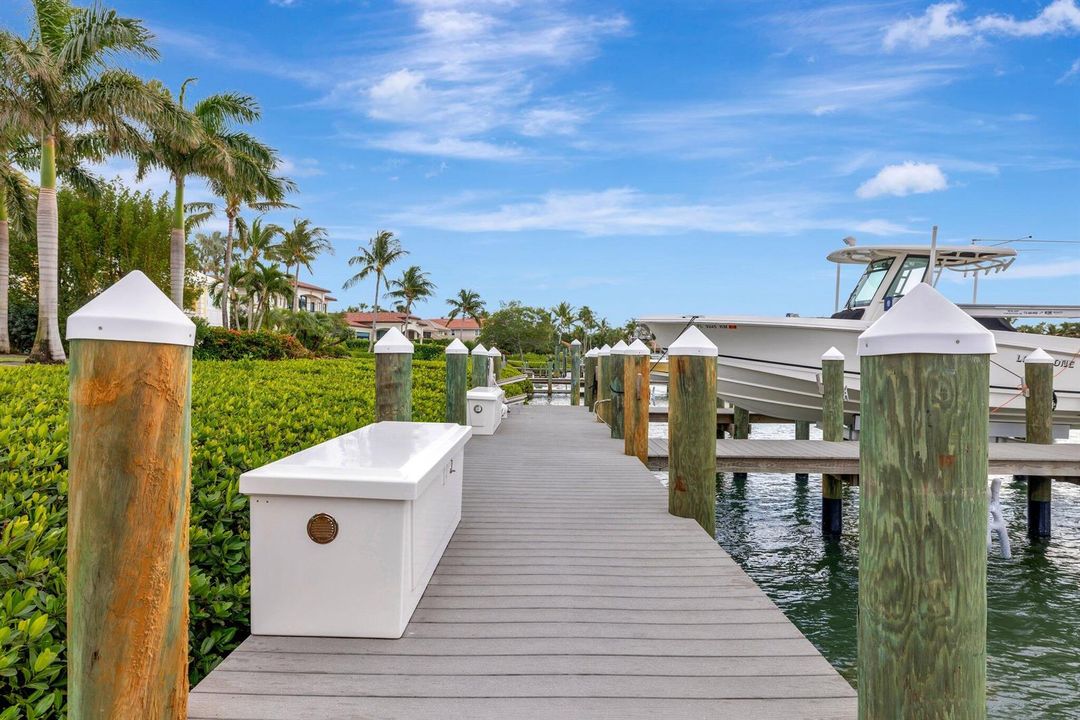 Dock