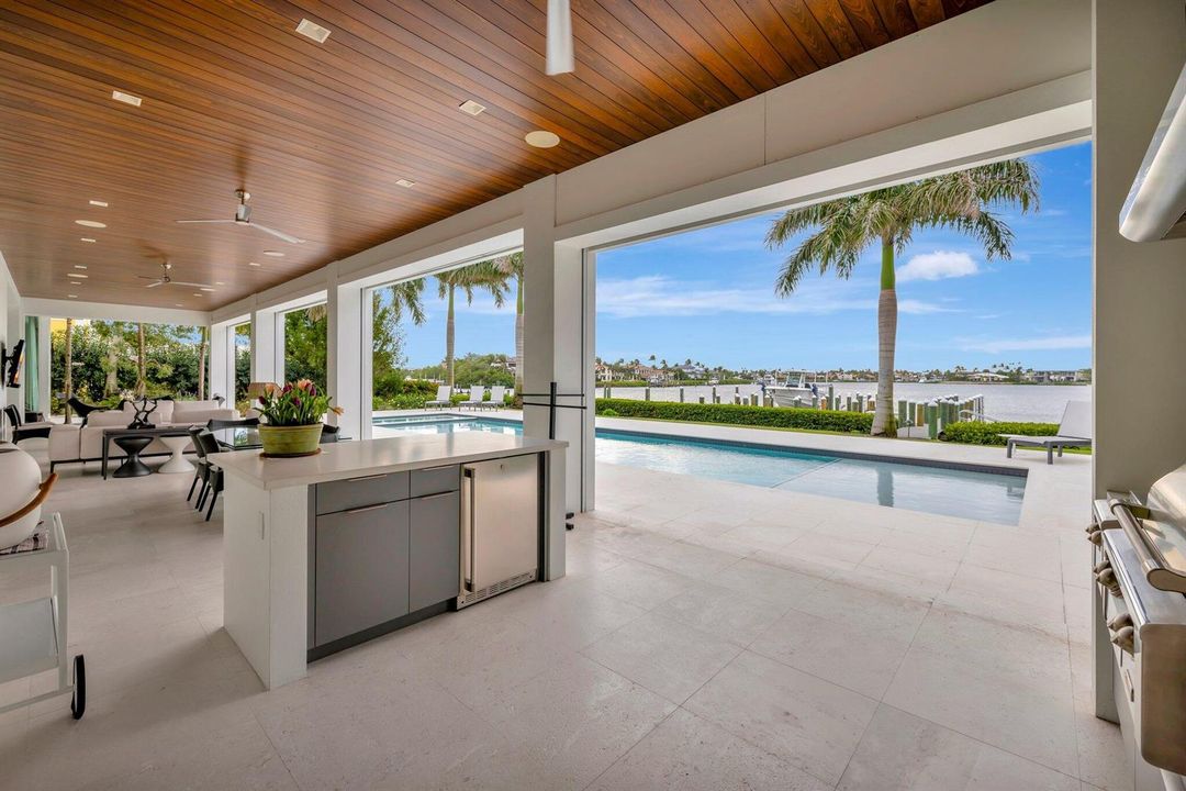 Outdoor kitchen