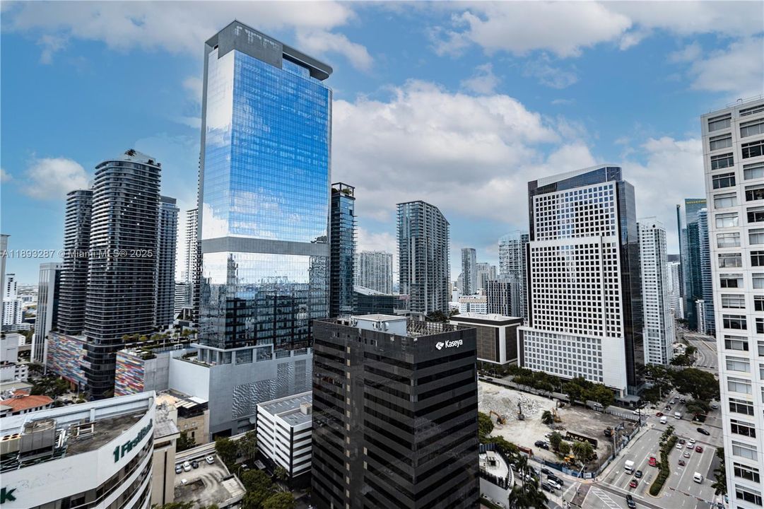 最近售出: $499,000 (1 贝兹, 1 浴室, 774 平方英尺)