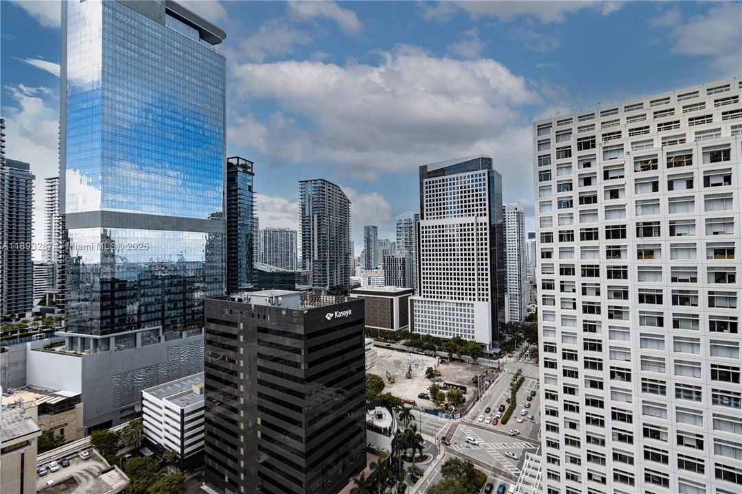 最近售出: $499,000 (1 贝兹, 1 浴室, 774 平方英尺)