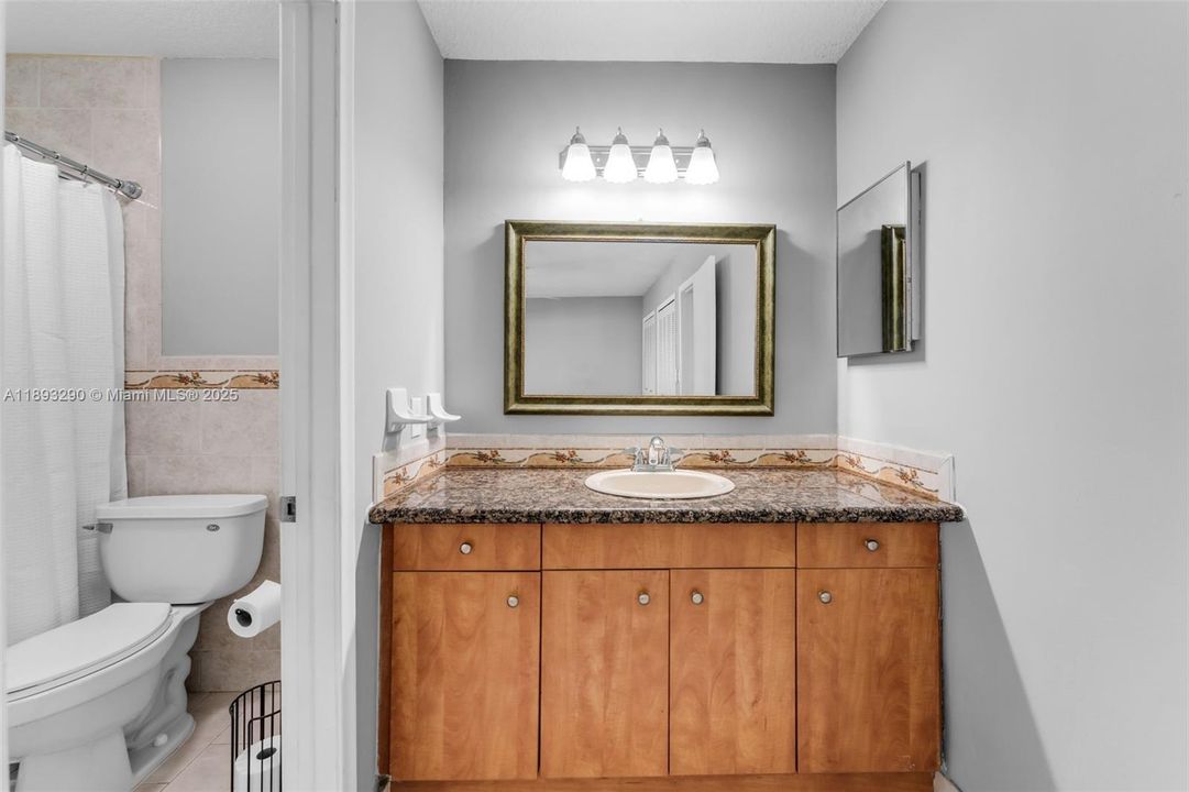 待售: $699,000 (3 贝兹, 2 浴室, 1688 平方英尺)