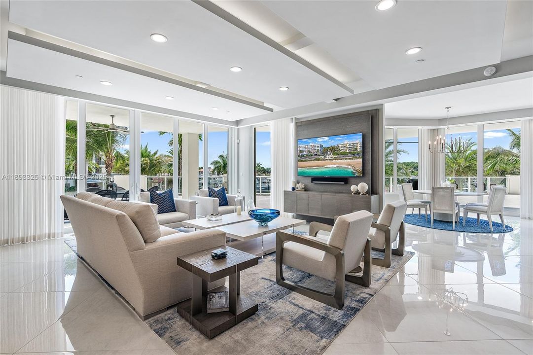 Active With Contract: $4,590,000 (4 beds, 4 baths, 3849 Square Feet)