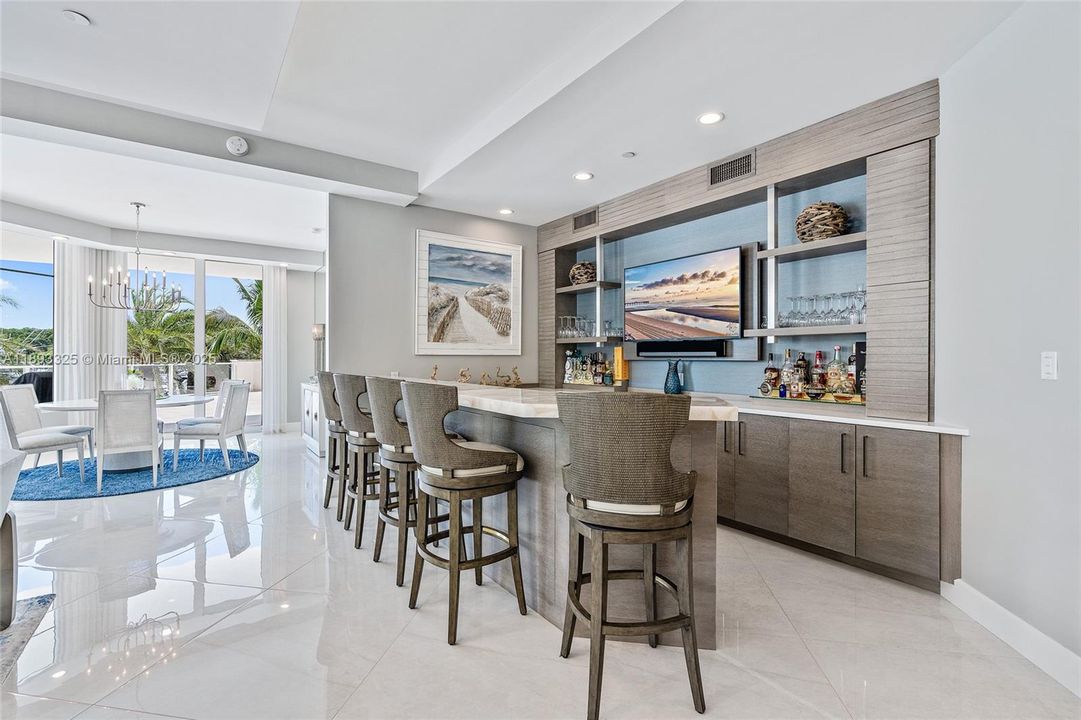 Active With Contract: $4,590,000 (4 beds, 4 baths, 3849 Square Feet)